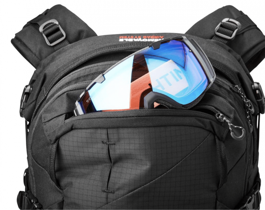 Dakine Poacher RAS 36L - Goggle Pocket